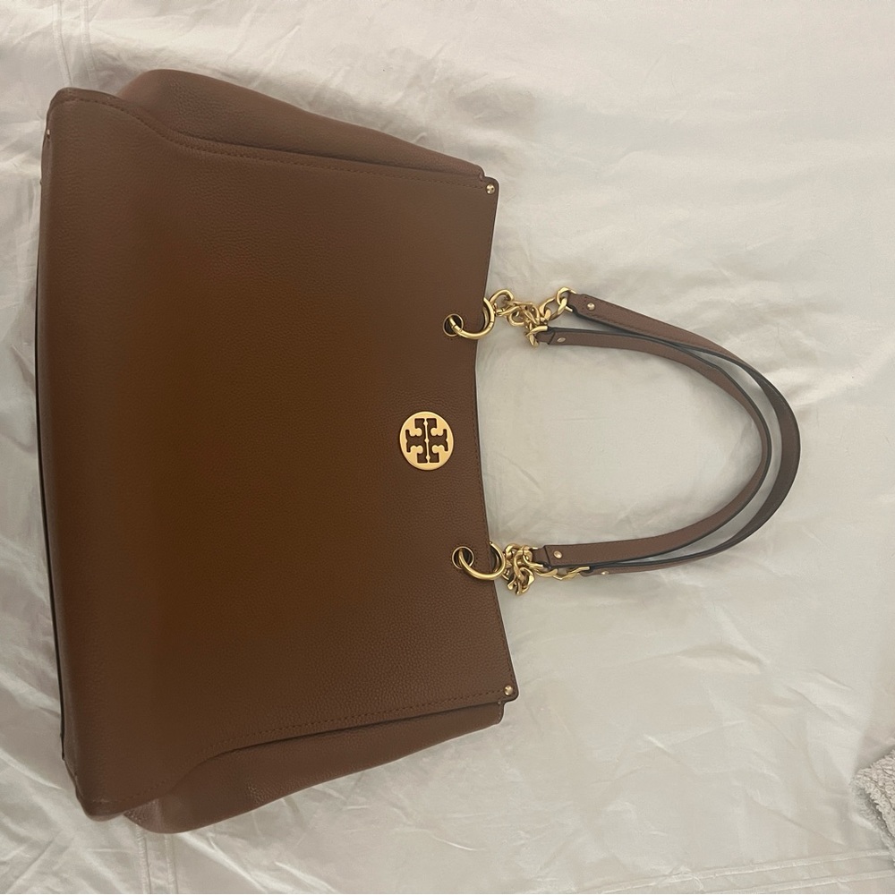 Tory Burch Carson Tote in Brown